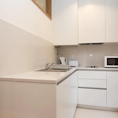 Belomont6 Apartman Porto